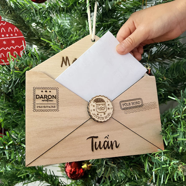 Enveloppe liste de cadeaux de Noël en bois personnalisée