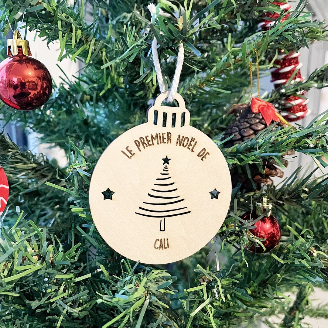 ERNESTINE - Boule De Noël Personnalisée Famille En Bois