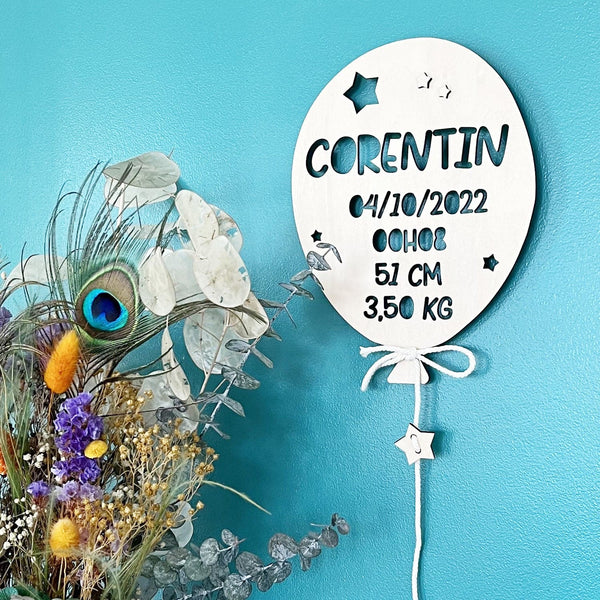 Ballon naissance en bois personnalisé